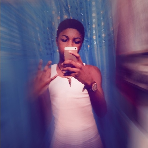 Meet your Posher, Keldon - Picture 1 of 1